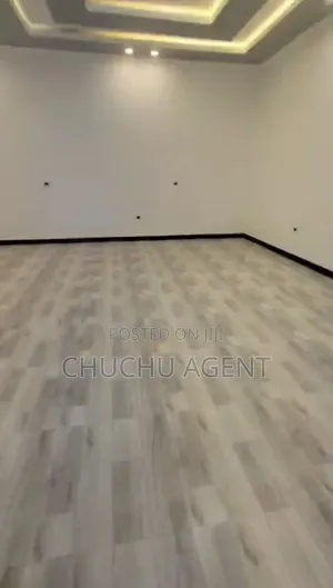 5bdrm House in Bole for sale