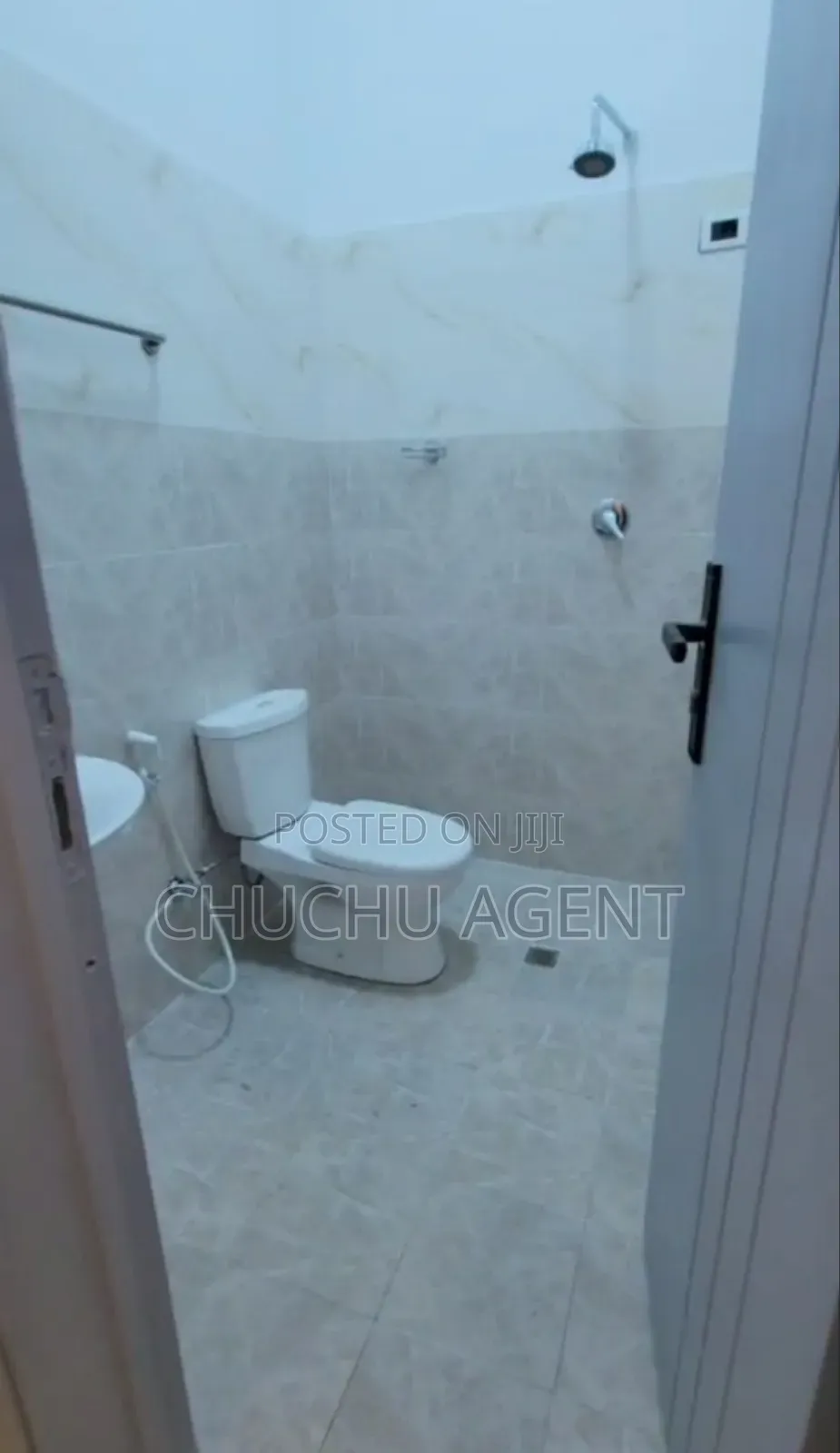 5bdrm House in Bole for sale