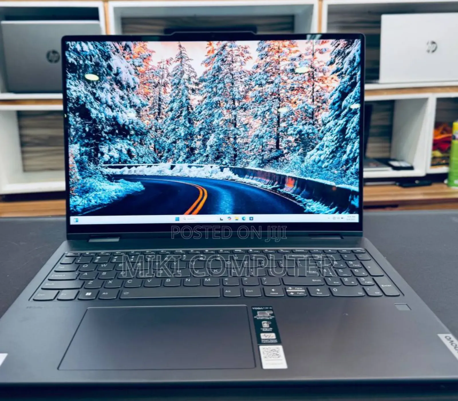 New Laptop Lenovo Yoga 7i 16GB Intel Core I7 SSD 512GB