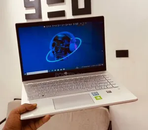 New Laptop HP Pavilion 15 8GB Intel Core I5 SSD 256GB