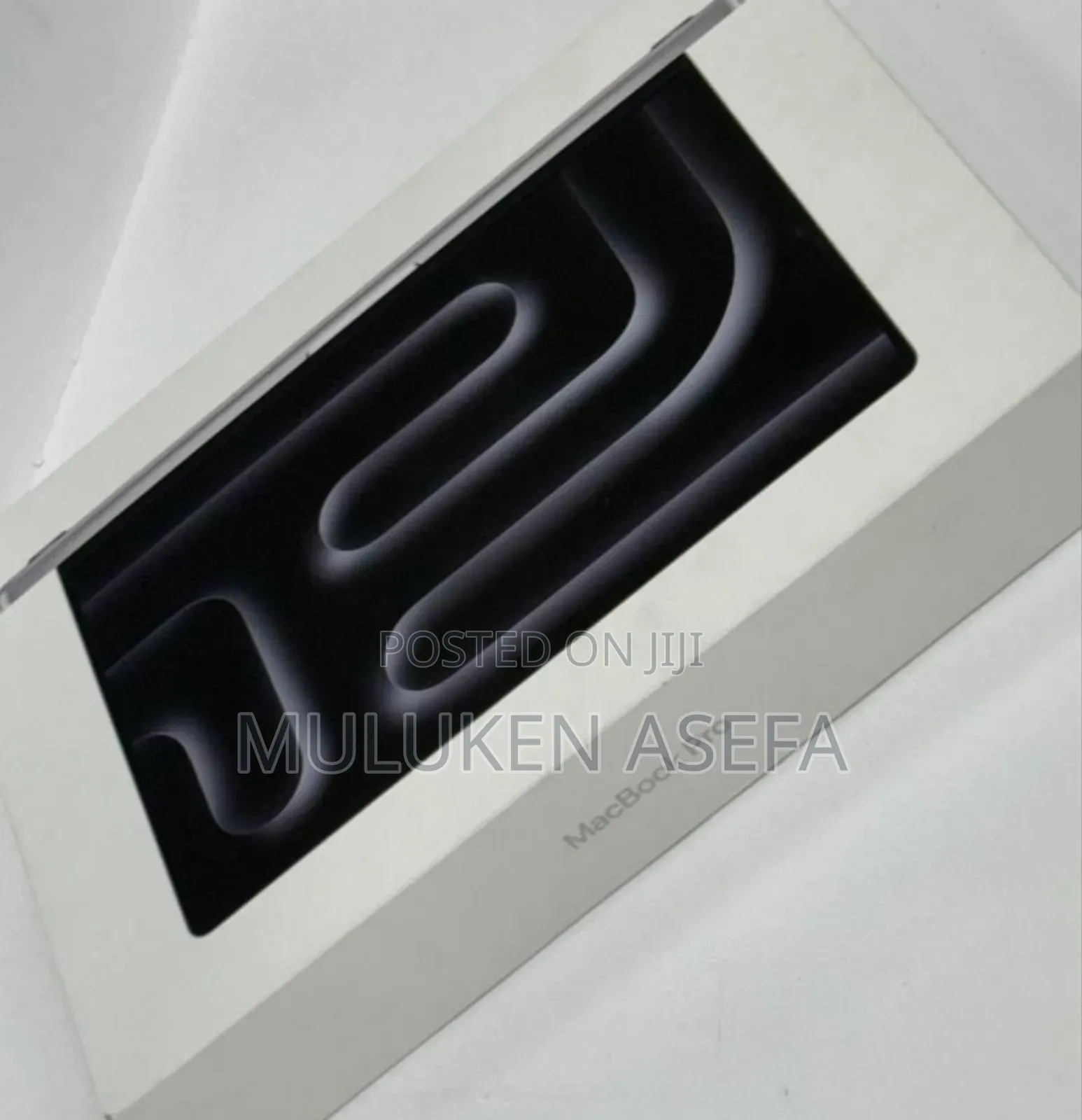 New Apple MacBook Pro 2024 M4 Max 16-Inch 24GB Apple M4 Pro SSD 512GB