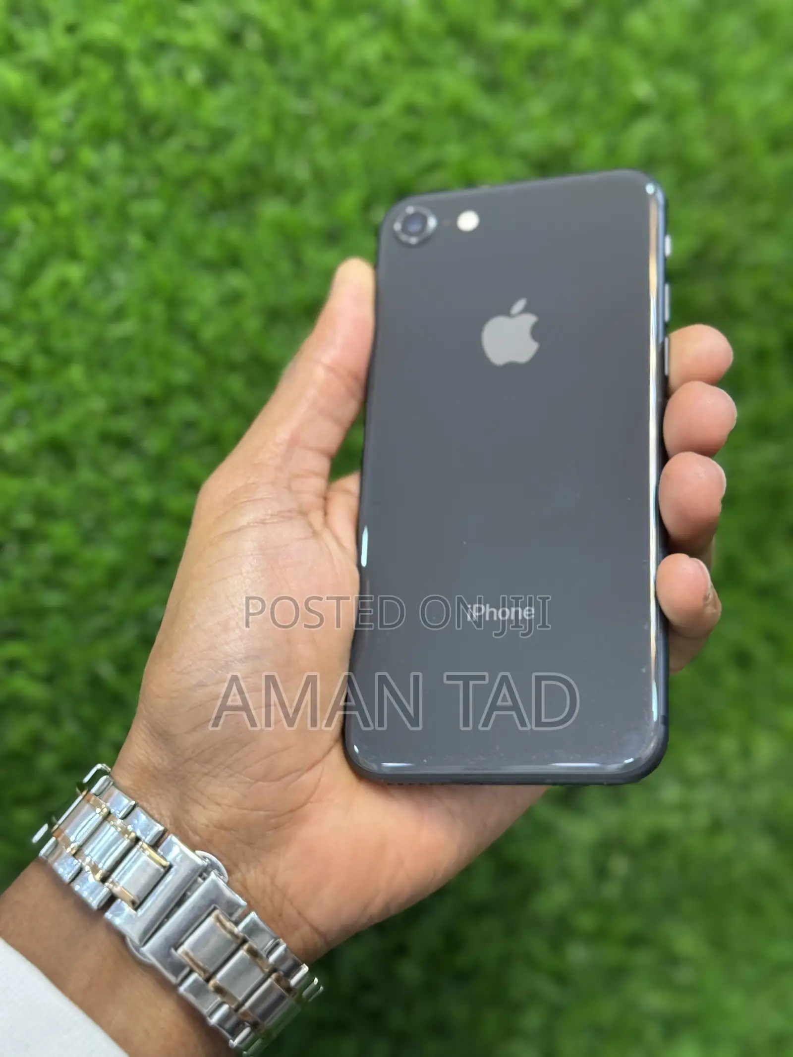 New Apple iPhone 8 64 GB Black