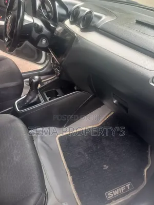 Suzuki Swift 2021 White