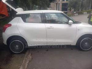 Suzuki Swift 2021 White