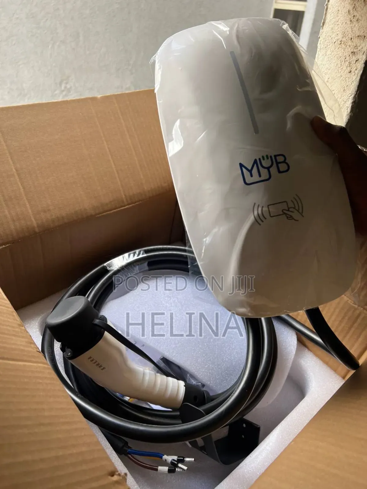 Fast Car Charger Suitable for All Vehicles Self Stop When Full