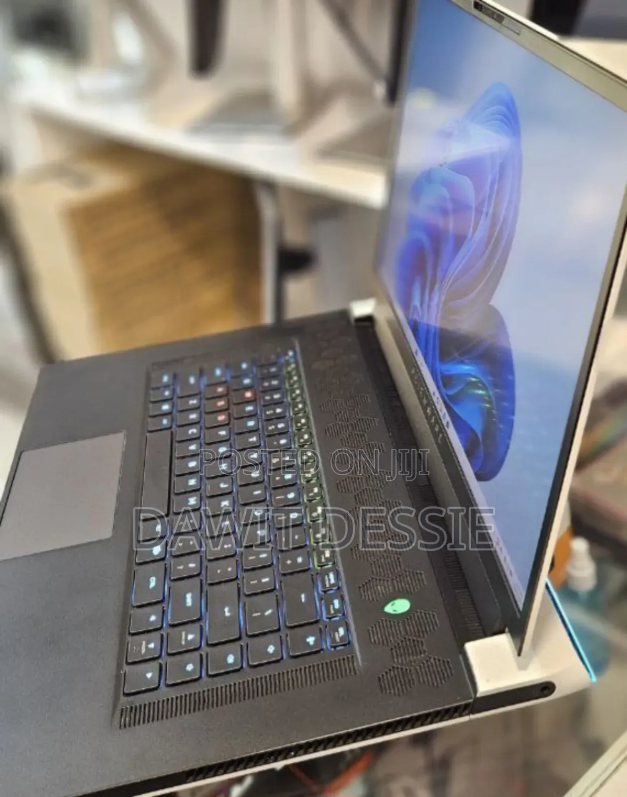 New Laptop Alienware M17x R2 32GB Intel Core I7 SSD 512GB