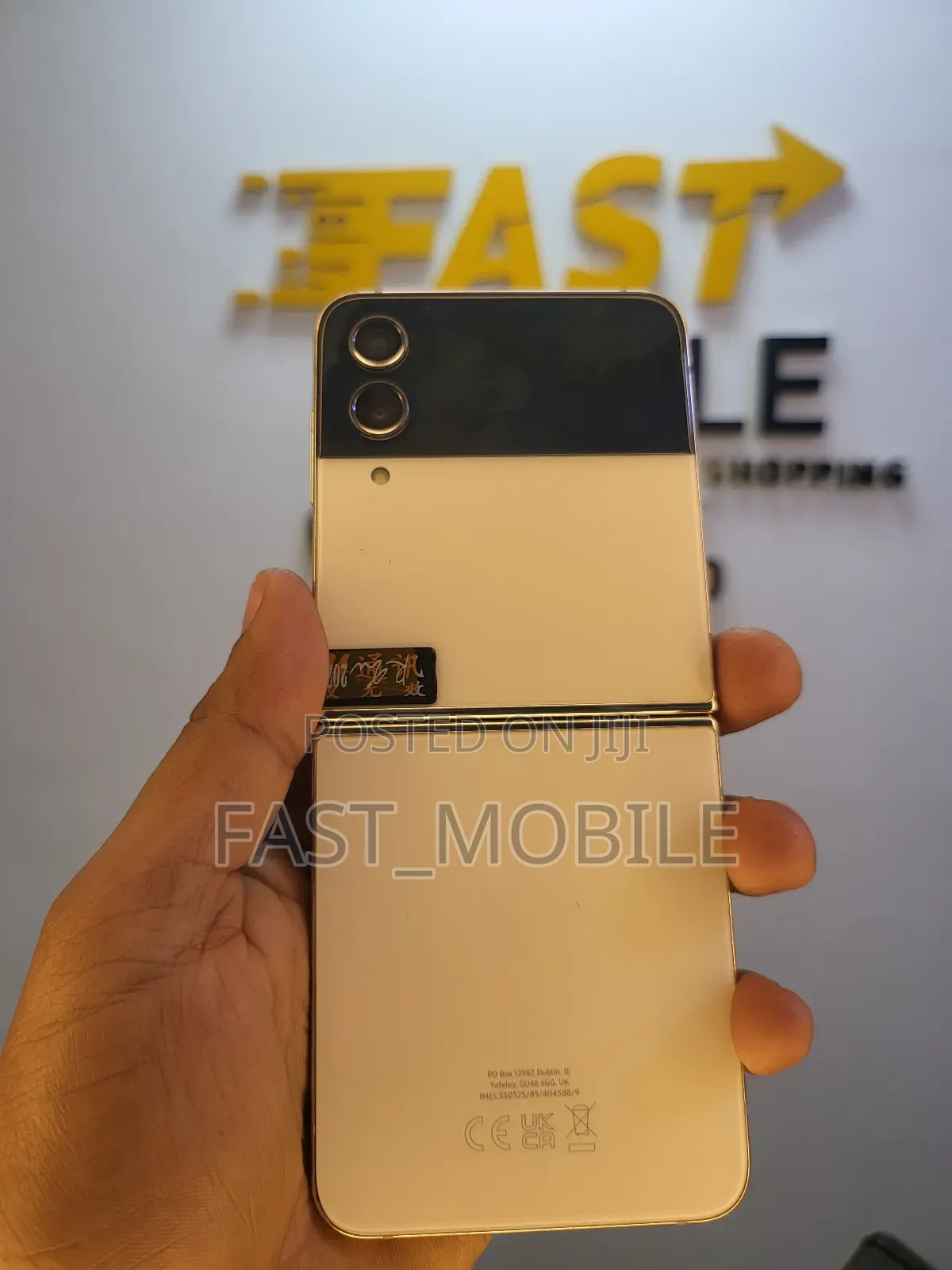 New Samsung Galaxy Z Flip4 256 GB