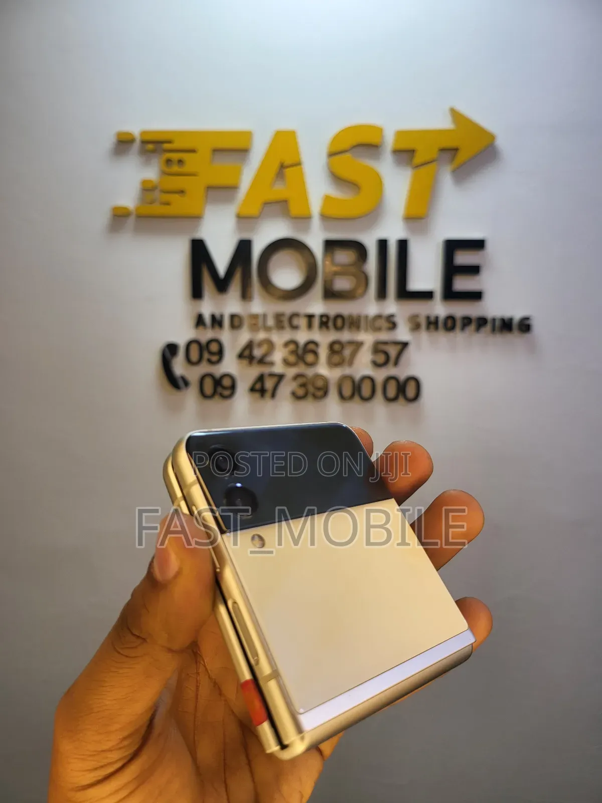 New Samsung Galaxy Z Flip4 256 GB