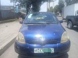 Toyota Vitz 2001 Blue