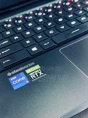 New Laptop MSI GP75 Leopard 16GB Intel Core I7 SSD 1T