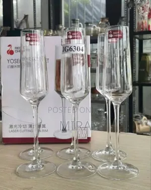 12 Piece Red Cherry Tulip Champagne Glass