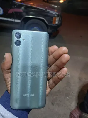 Samsung Galaxy F04 64 GB