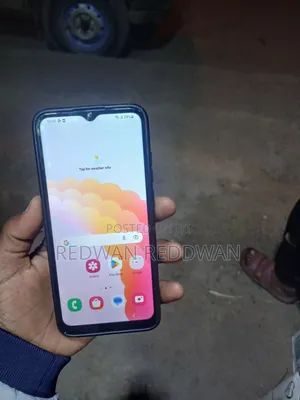 Photo - Samsung Galaxy F04 64 GB