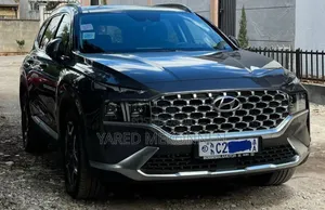 Photo - Hyundai Santa Fe 2022 Gray
