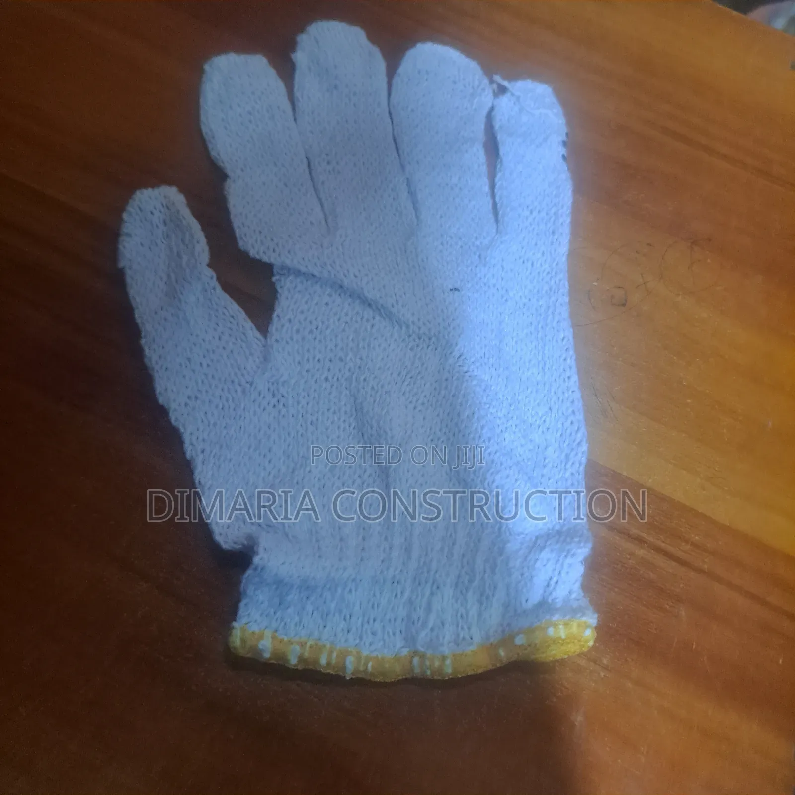 ጠቃጠቆ ጓንት(Glove)