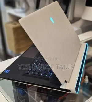 New Laptop Alienware M17x R2 32GB Intel Core i7 SSD 512GB