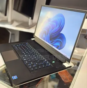 New Laptop Alienware M17x R2 32GB Intel Core i7 SSD 512GB