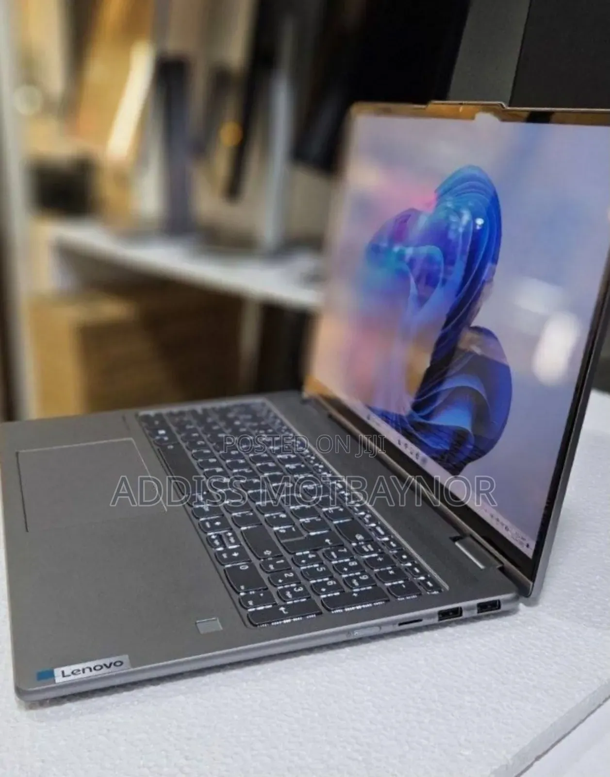 New Laptop Lenovo ThinkPad Yoga 16GB Intel Core I5 SSD 512GB