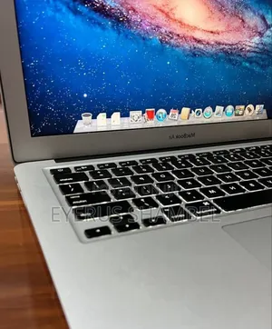 New Laptop Apple MacBook Air 2015 8GB Intel Core I5 SSD 256GB