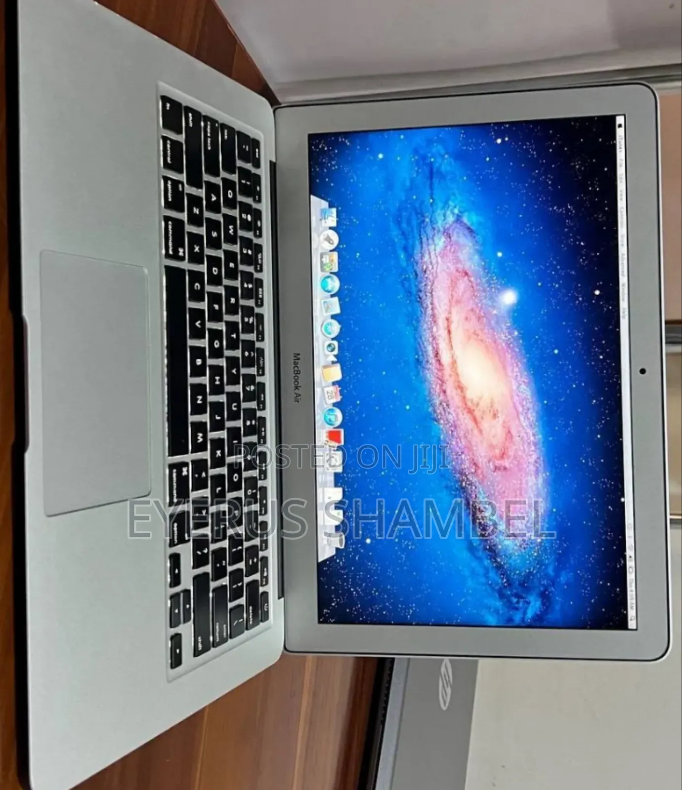 New Laptop Apple MacBook Air 2015 8GB Intel Core I5 SSD 256GB