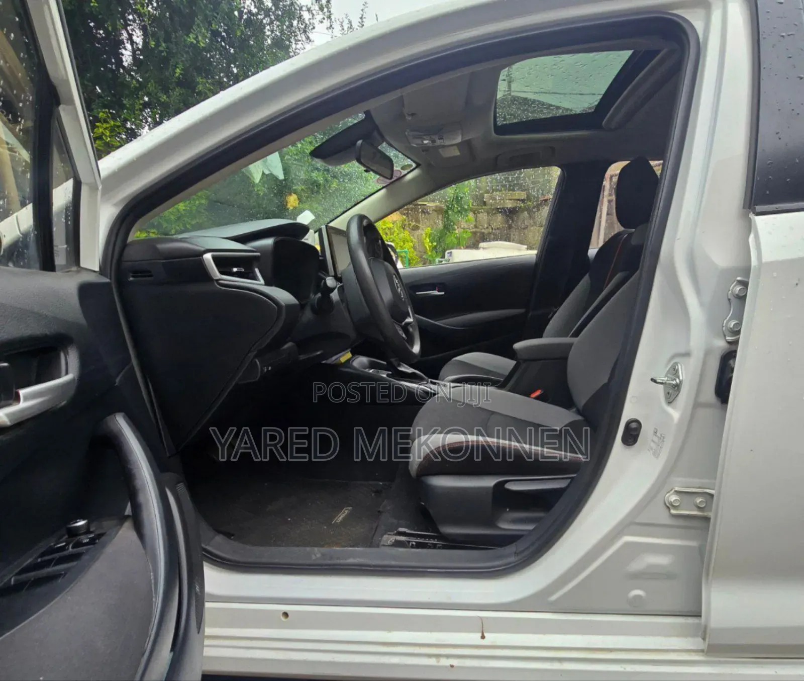 Toyota Corolla LE 2023 White