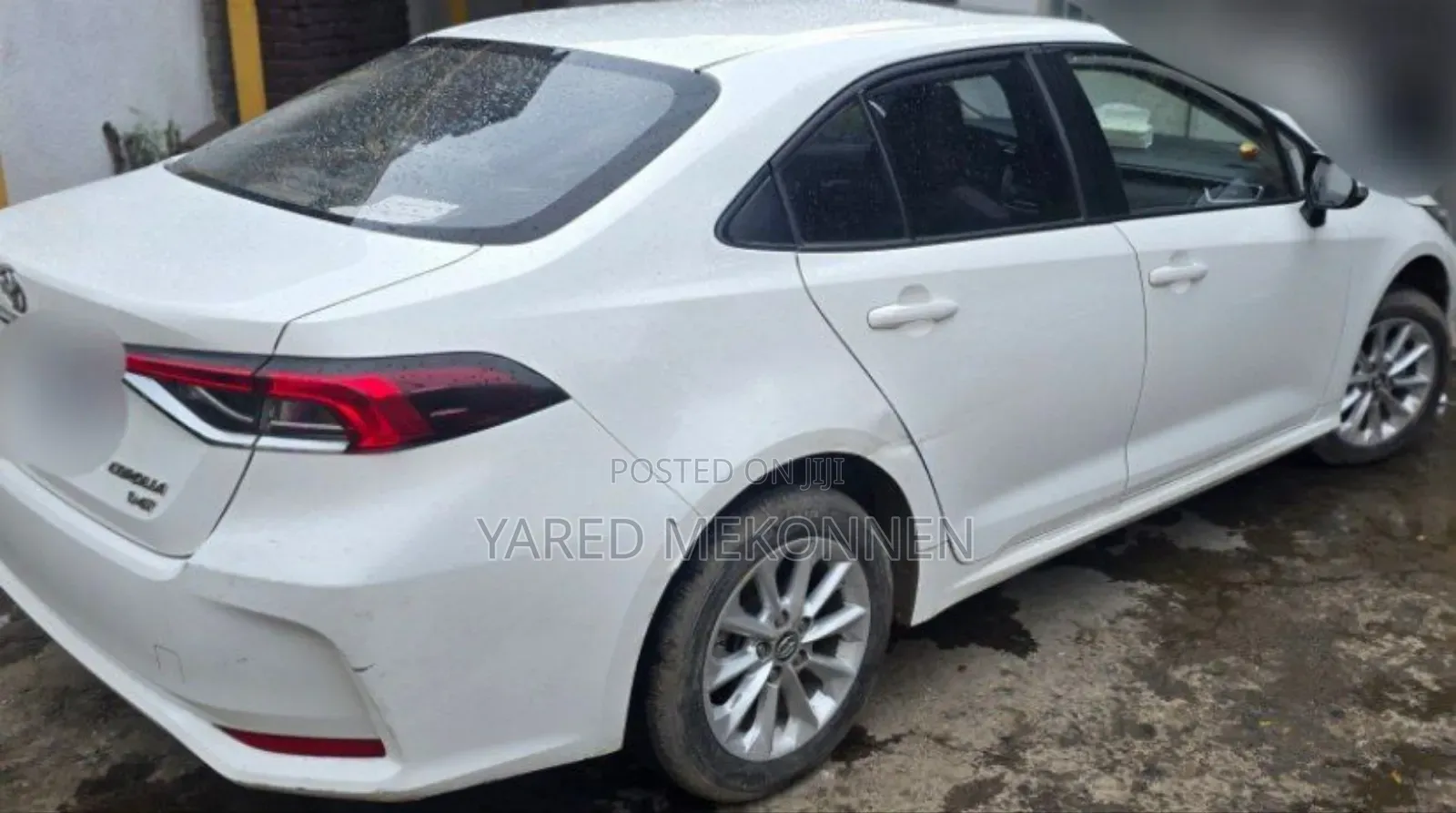 Toyota Corolla LE 2023 White