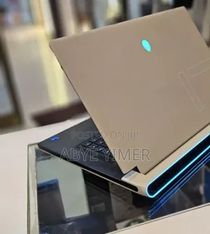 New Laptop Alienware M17x R2 32GB Intel Core I7 SSD 1T