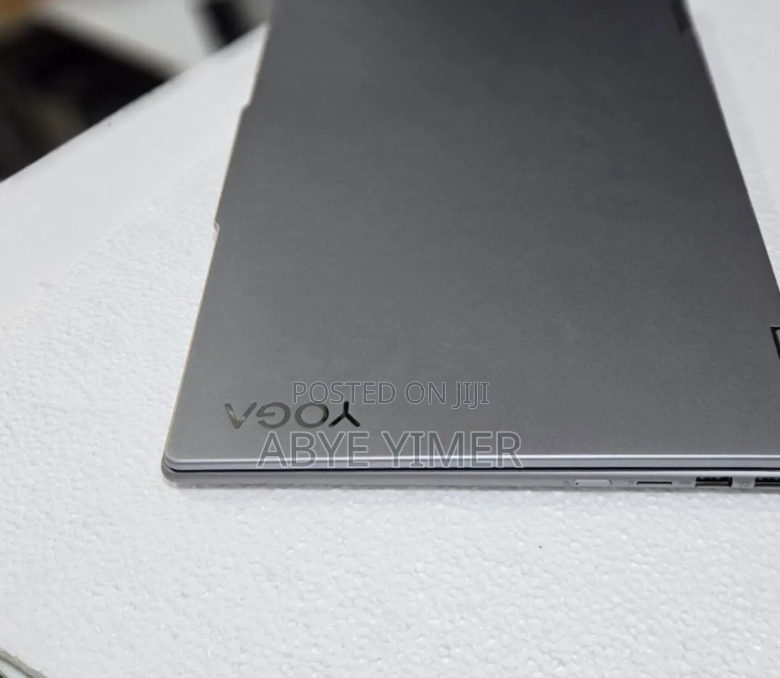 New Laptop Lenovo Yoga 7i 16GB Intel Core I7 SSD 512GB