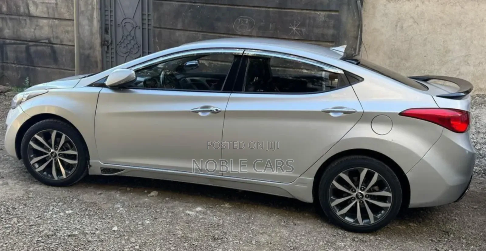 Hyundai Avante 2012 Silver