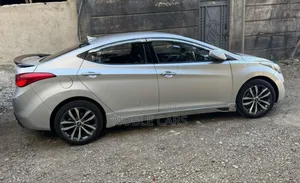 Hyundai Avante 2012 Silver