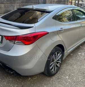 Hyundai Avante 2012 Silver