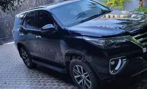 Toyota Fortuner 2.8 D AWD 2018 Gray