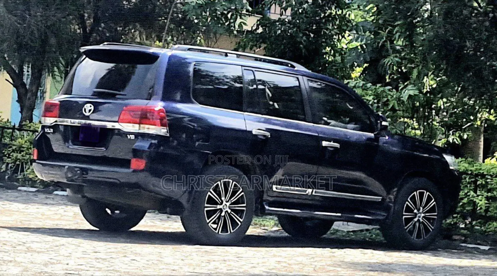 Toyota Land Cruiser 5.7 V8 VXR 2017 Black