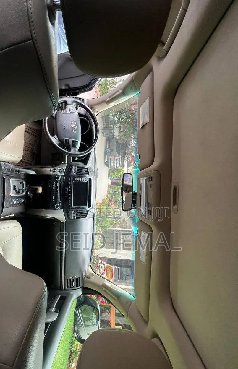 Toyota Land Cruiser 2013 Matt Black