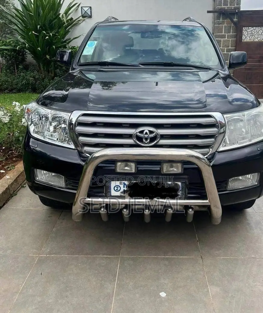 Toyota Land Cruiser 2013 Matt Black