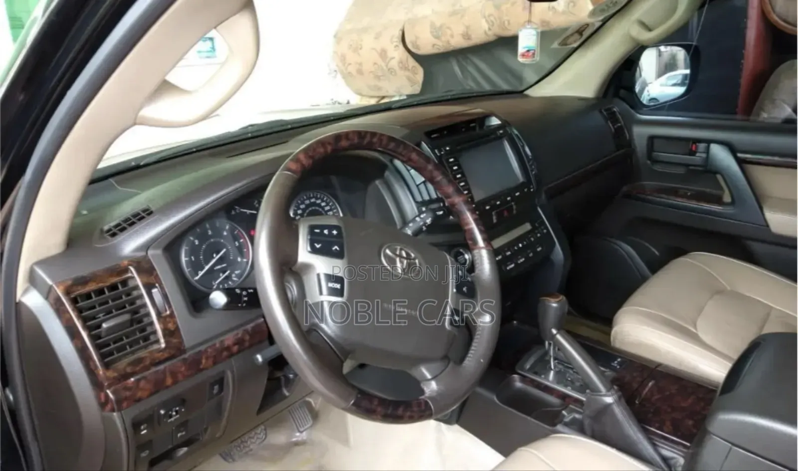 Toyota Land Cruiser 4.5 V8 VXR 2013 Gray