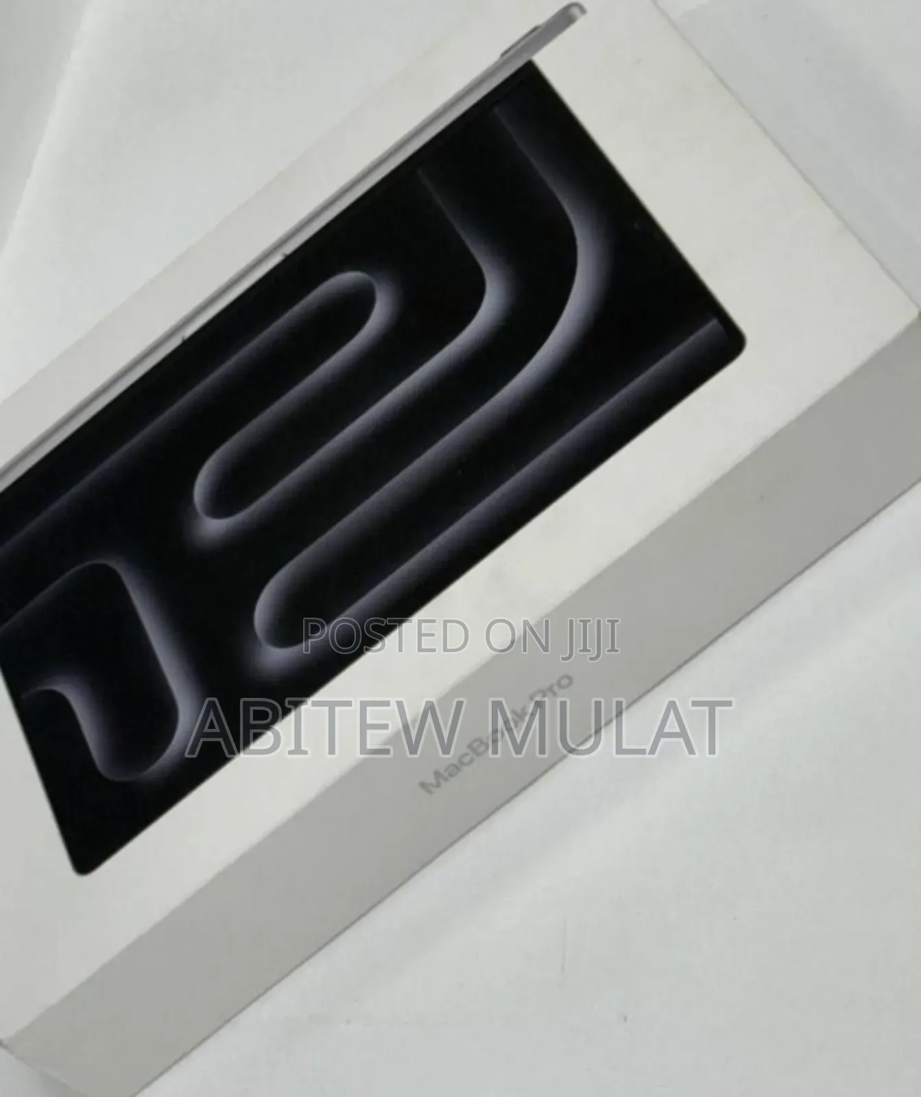 New Apple MacBook Pro 2024 M4 Pro 16-Inch 24GB Apple M4 SSD 512GB