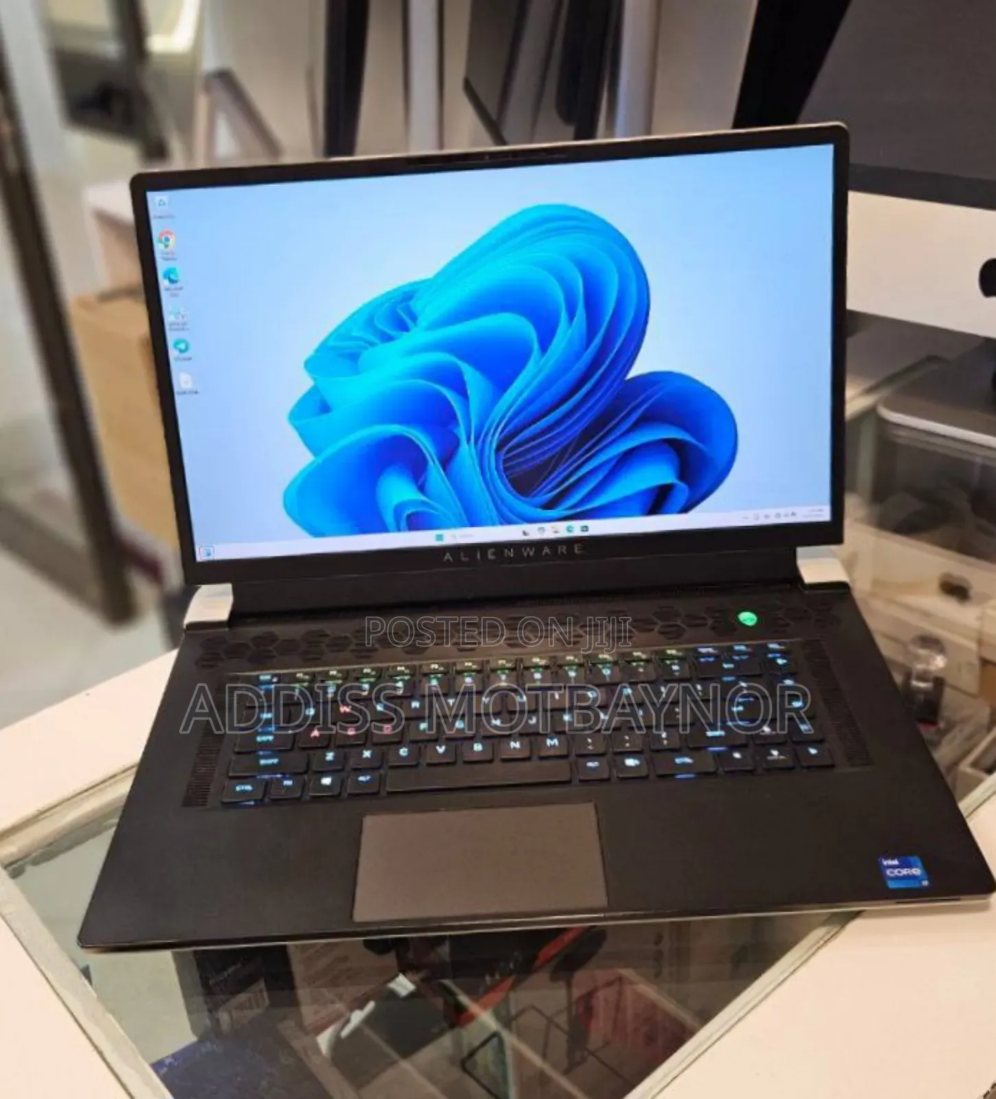 New Laptop Alienware Area-51m 16GB Intel Core I7 SSD 512GB