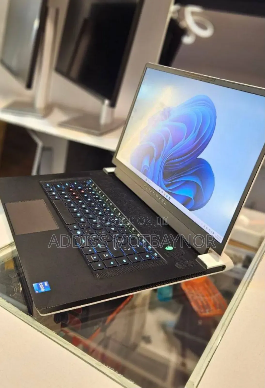 New Laptop Alienware Area-51m 16GB Intel Core I7 SSD 512GB