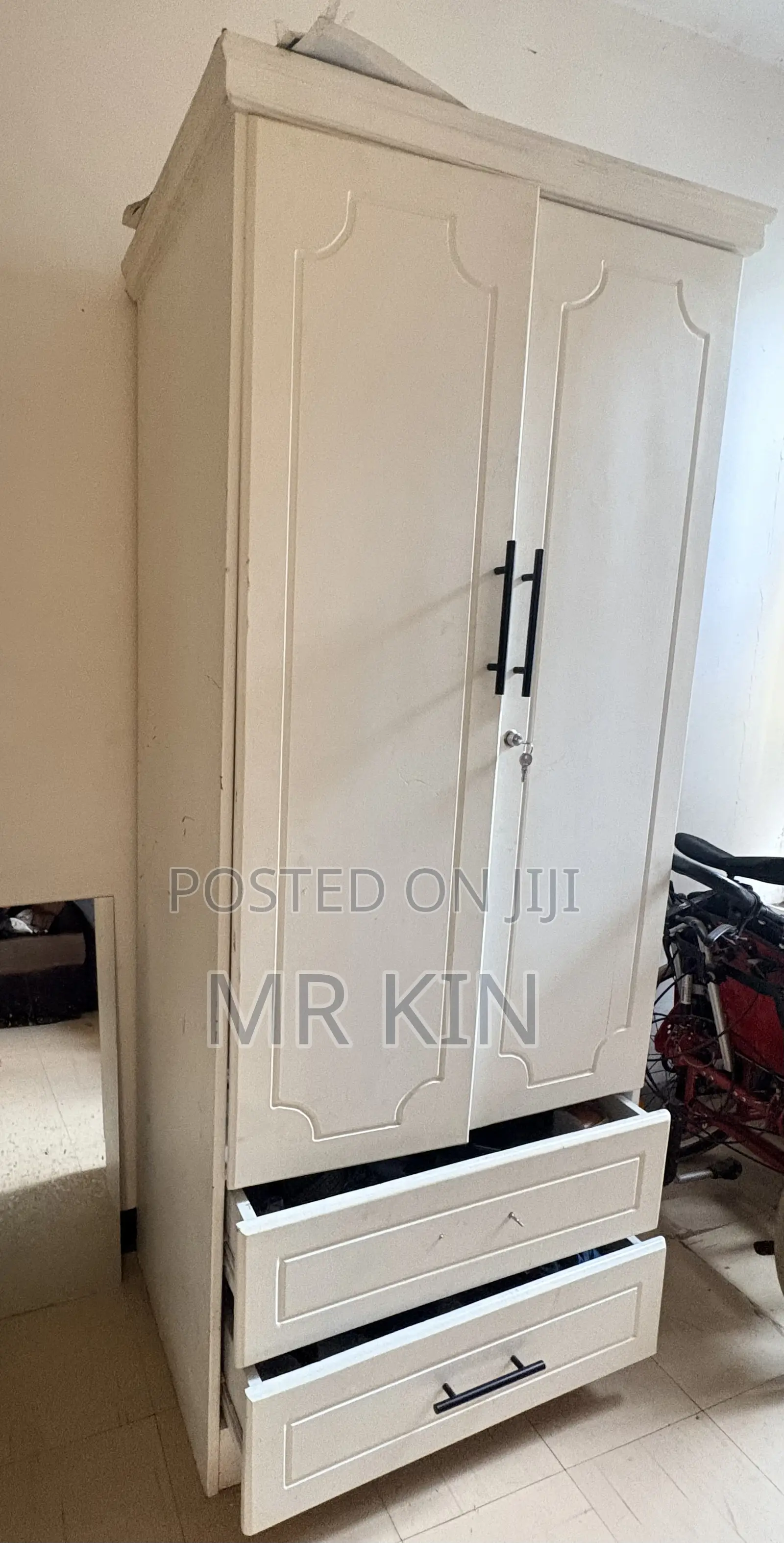 Kum Satn Used Nech Ena Arif