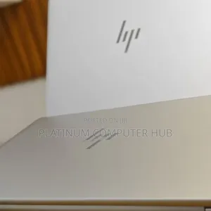 New Laptop HP EliteBook 830 G9 16GB Intel Core I5 SSD 512GB