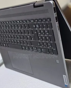 New Laptop Lenovo Yoga 7i 16GB Intel Core I7 SSD 512GB