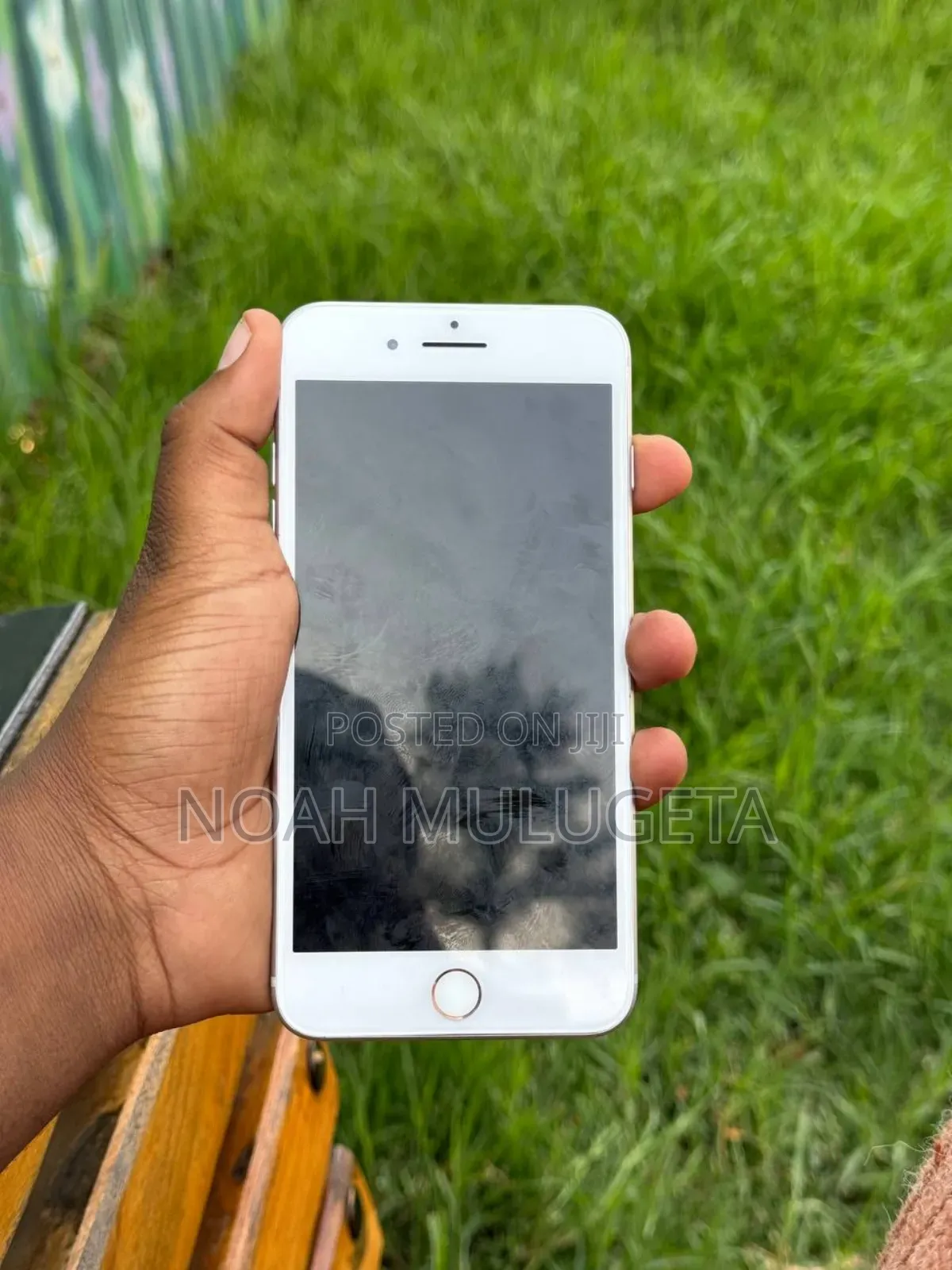 Apple iPhone 8 Plus 64 GB White