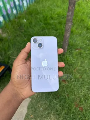 Photo - Apple iPhone 14 128 GB Purple