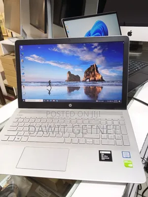 New Laptop HP Pavilion 15 8GB Intel Core i5 SSD 1T