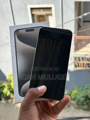 New Apple iPhone 15 Pro Max 256 GB White