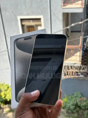 New Apple iPhone 15 Pro Max 256 GB White