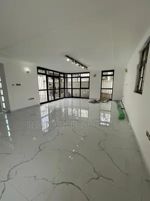 5bdrm House in Bole for rent