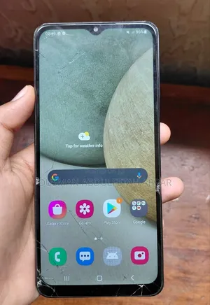 Photo - Samsung Galaxy A12 64 GB Black