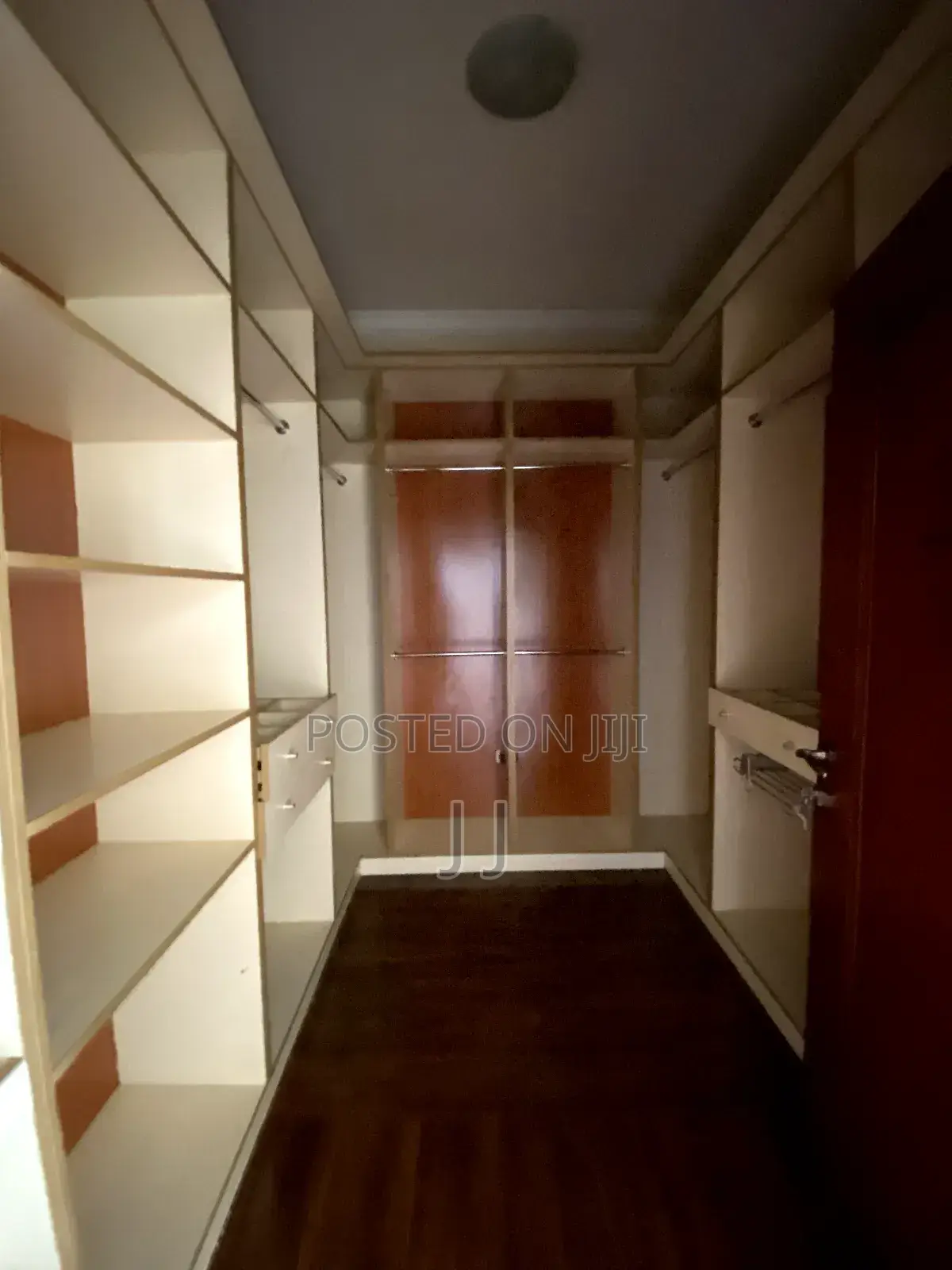 3bdrm Apartment in Nifas Silk-Lafto for rent